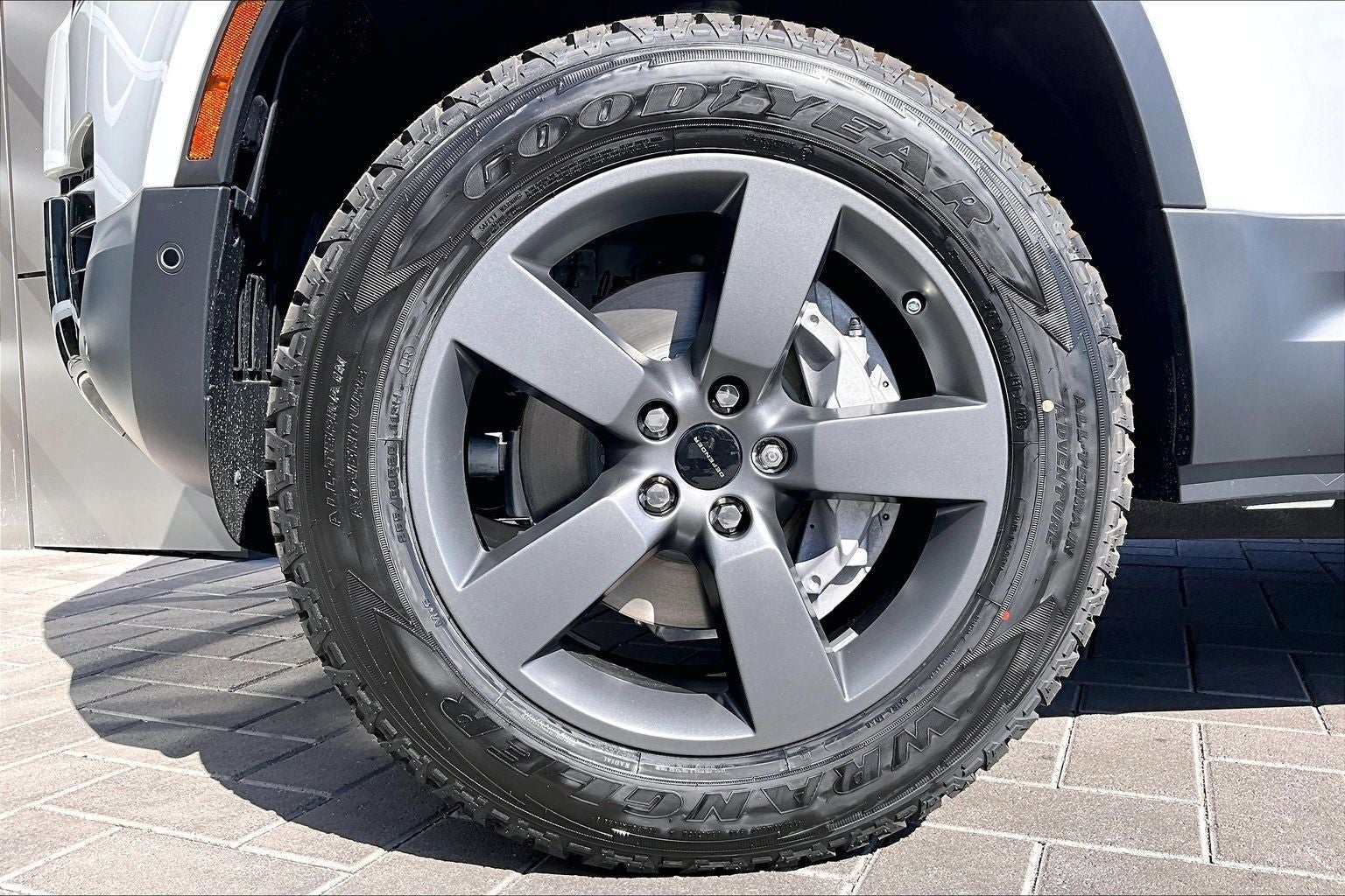 2026 Land Rover Defender 110 S