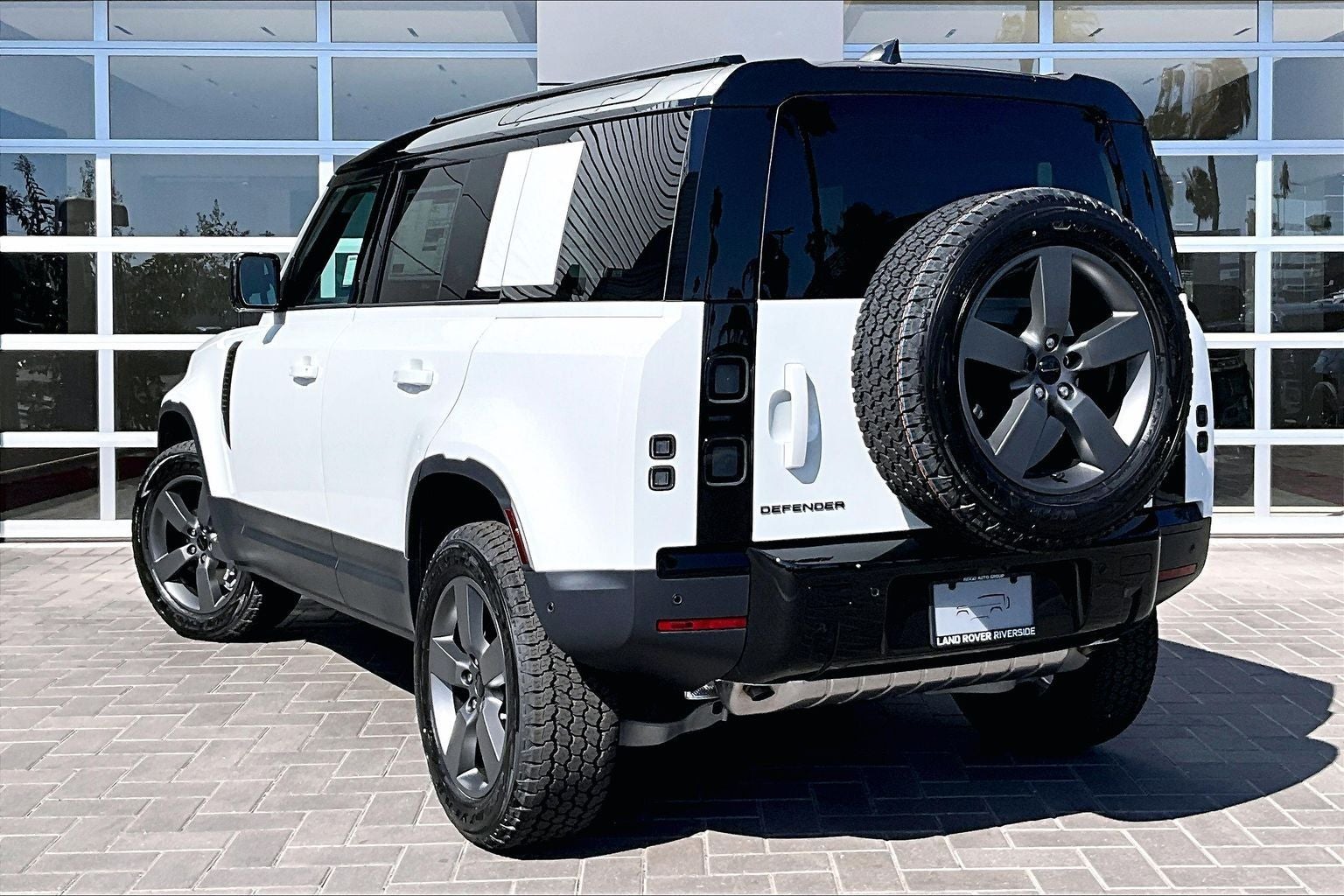 2026 Land Rover Defender 110 S