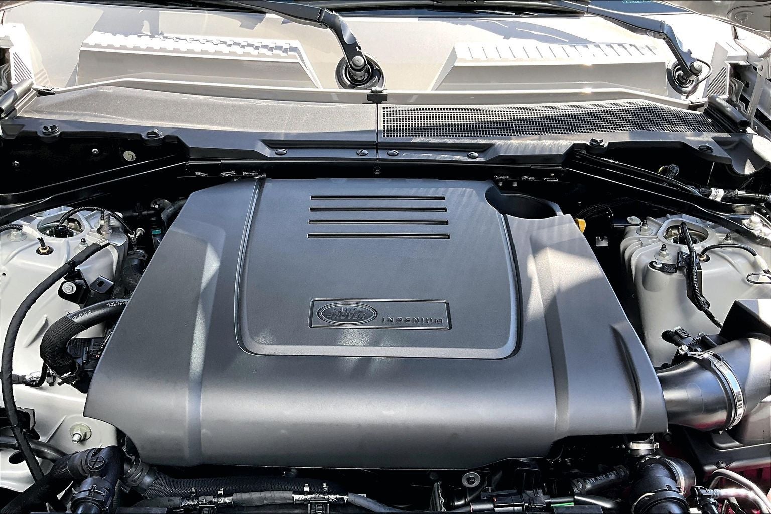 2026 Land Rover Defender 110 S
