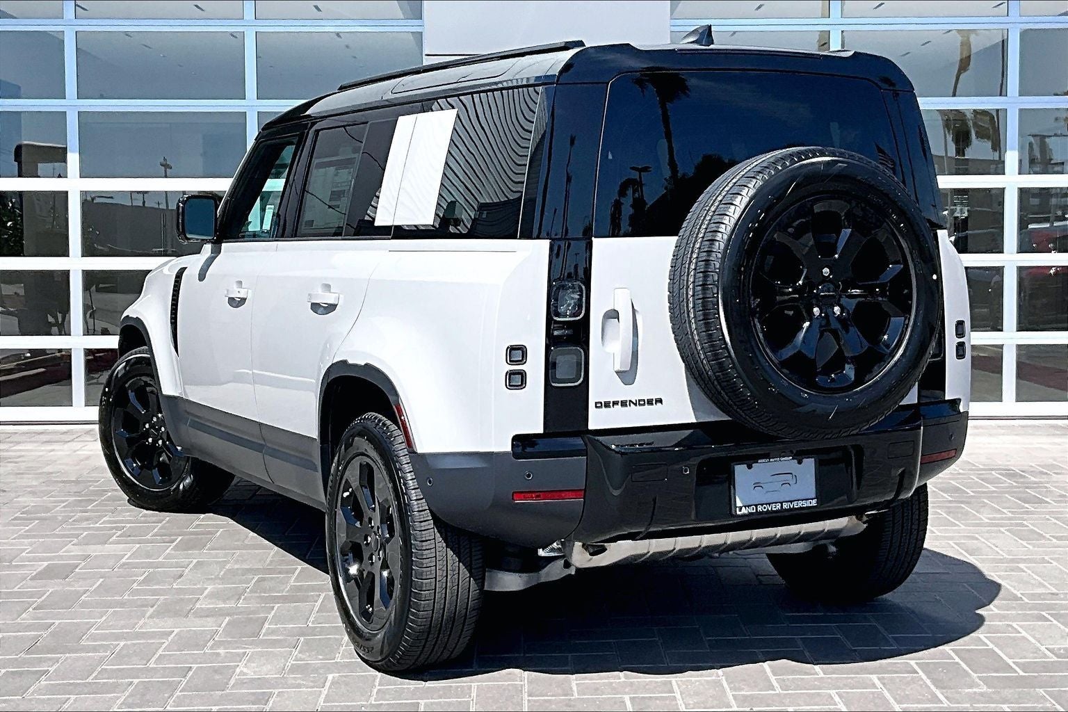 2026 Land Rover Defender 110 S