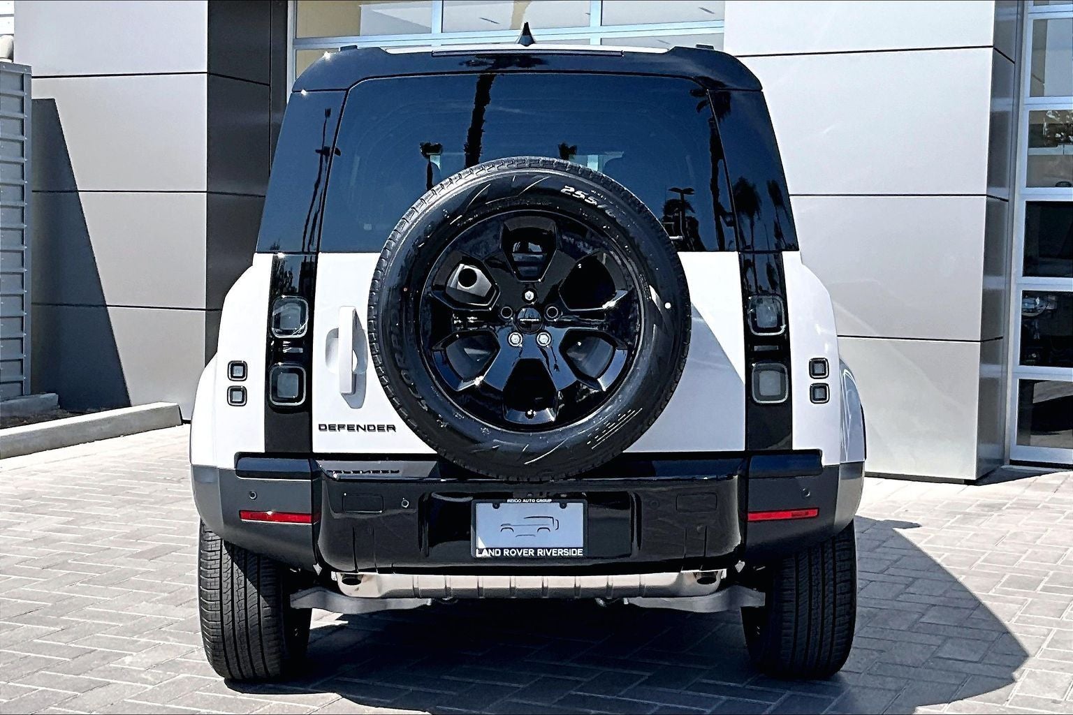 2026 Land Rover Defender 110 S