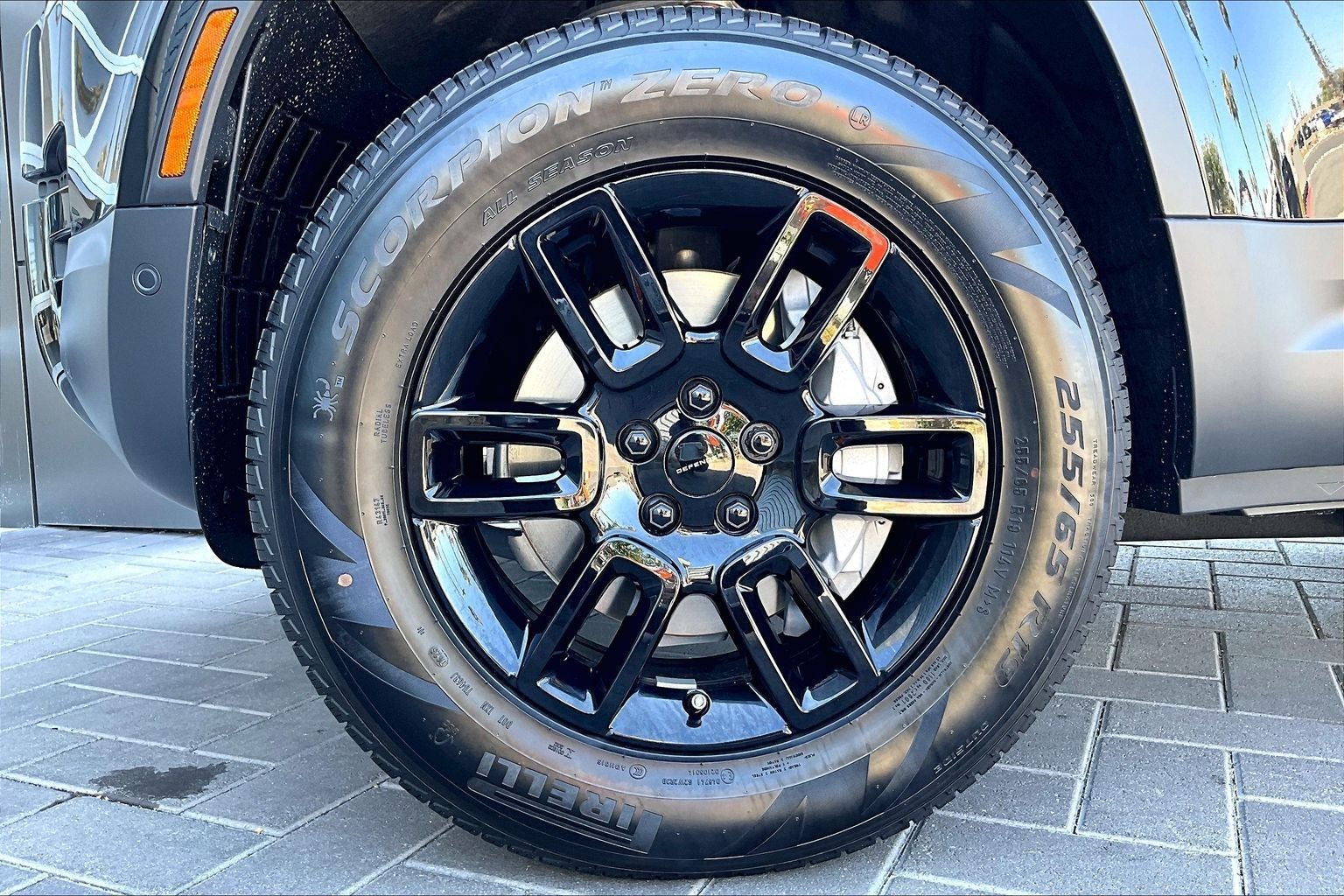 2026 Land Rover Defender 110 S