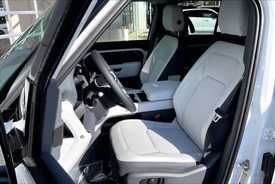 2026 Land Rover Defender 110 S