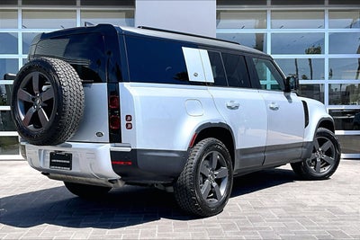 2023 Land Rover Defender 130 SE