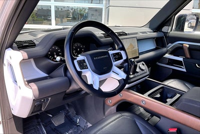 2023 Land Rover Defender 130 SE