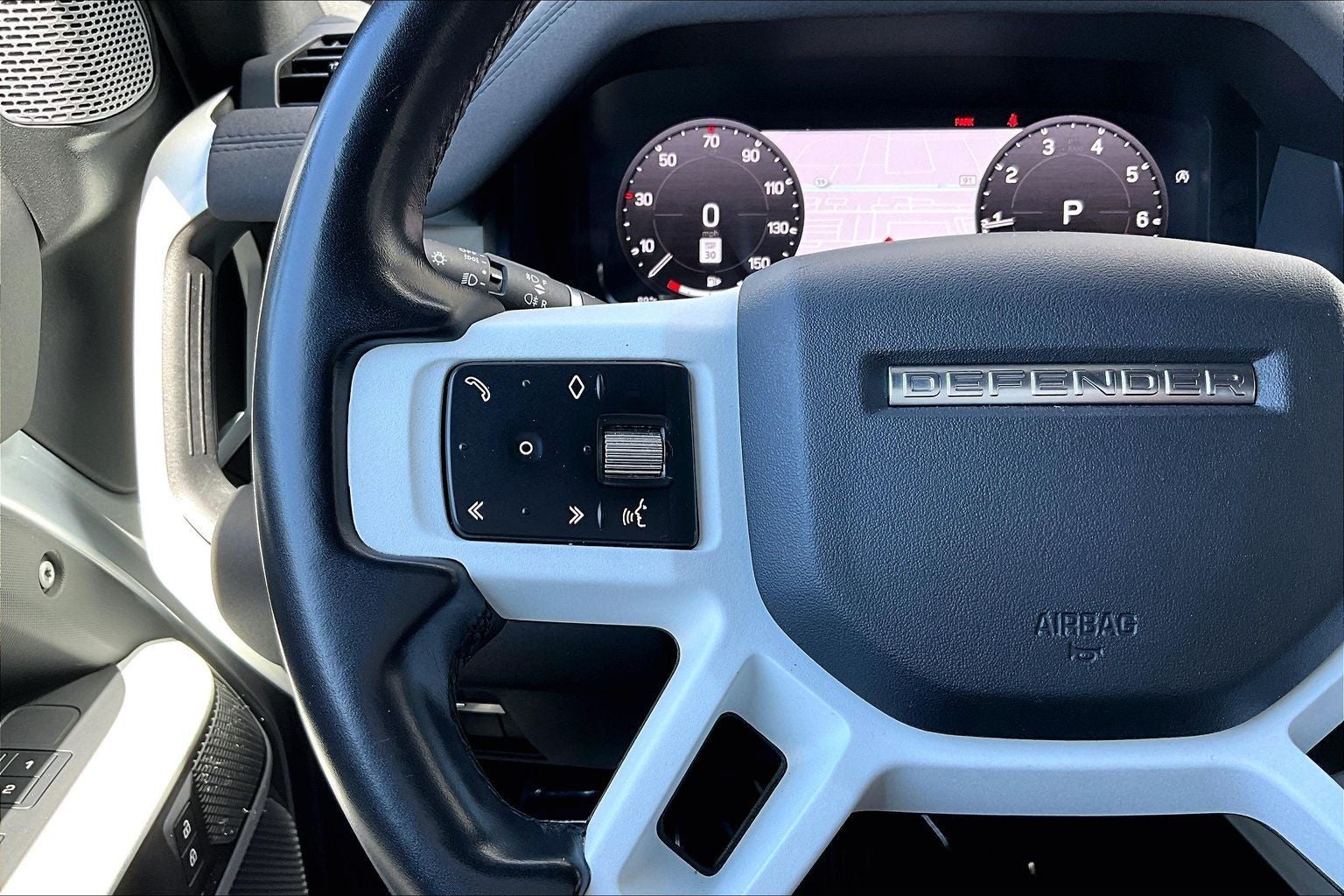 2023 Land Rover Defender 130 SE