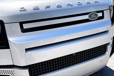 2023 Land Rover Defender 130 SE