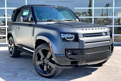 2026 Land Rover Defender 90 V8