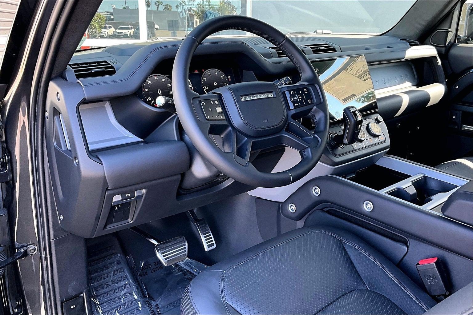 2026 Land Rover Defender 90 V8