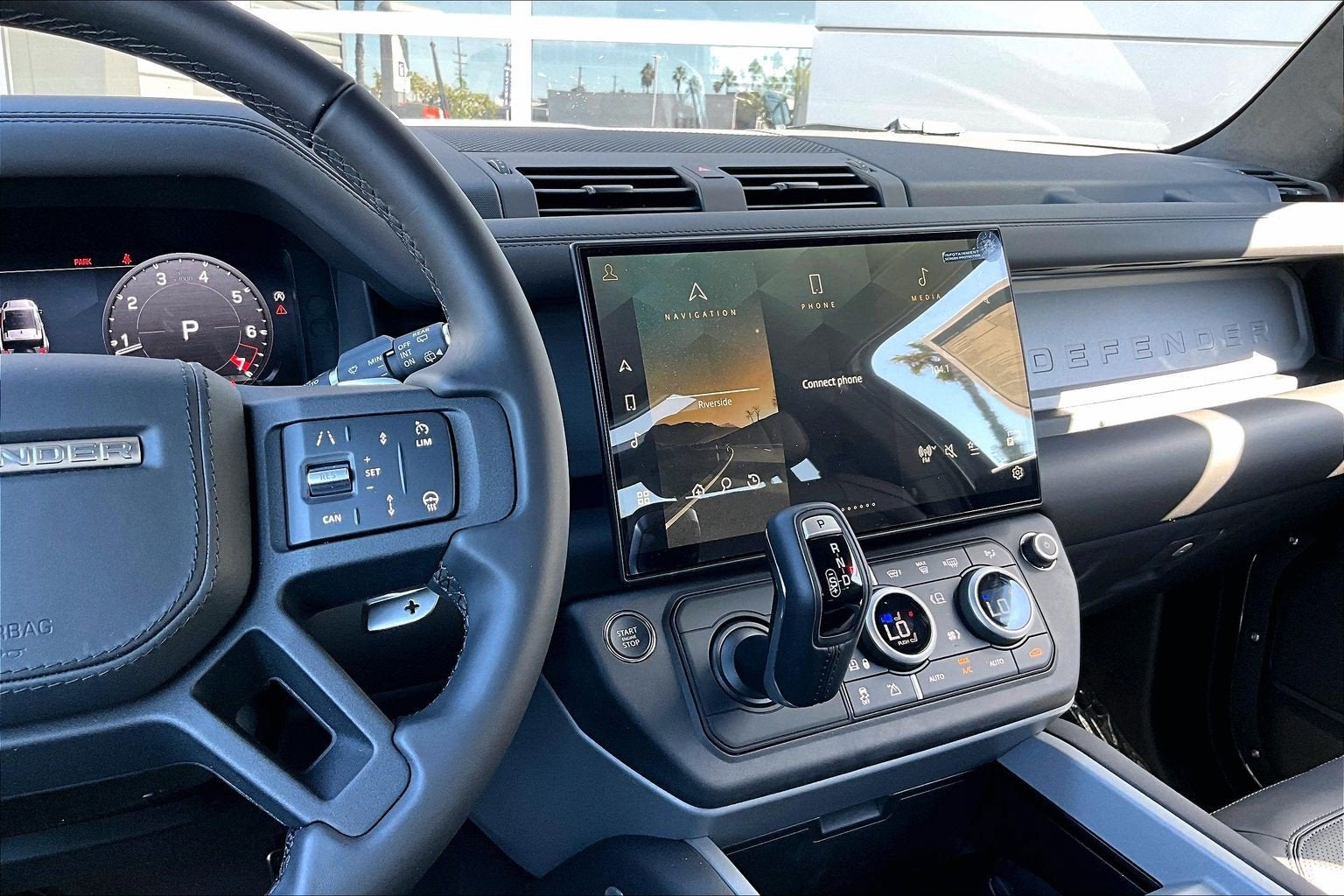 2026 Land Rover Defender 90 V8