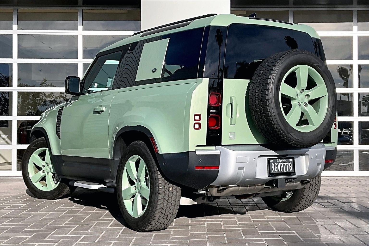 2023 Land Rover Defender 90 75th Edition