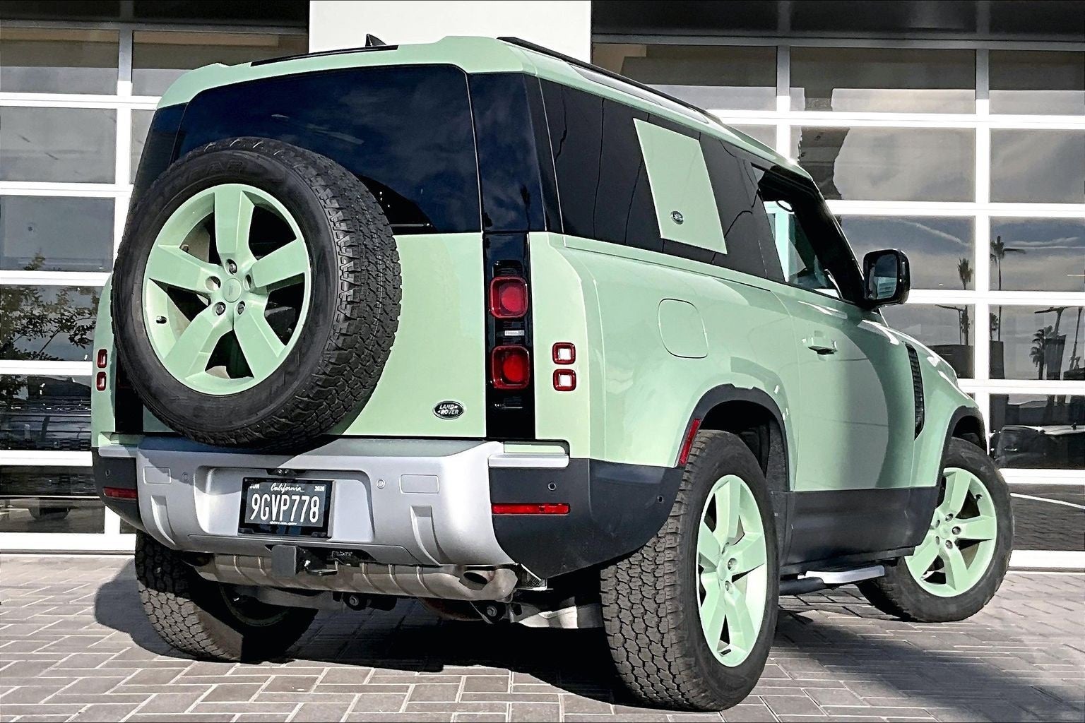 2023 Land Rover Defender 90 75th Edition