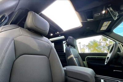 2023 Land Rover Defender 90 75th Edition