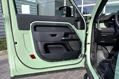 2023 Land Rover Defender 90 75th Edition