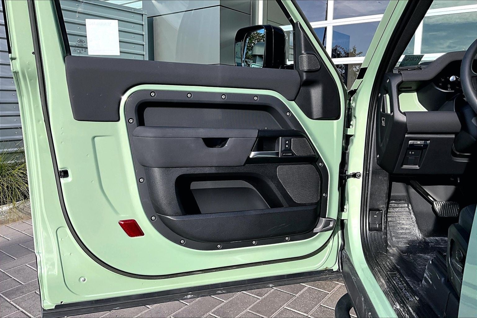 2023 Land Rover Defender 90 75th Edition