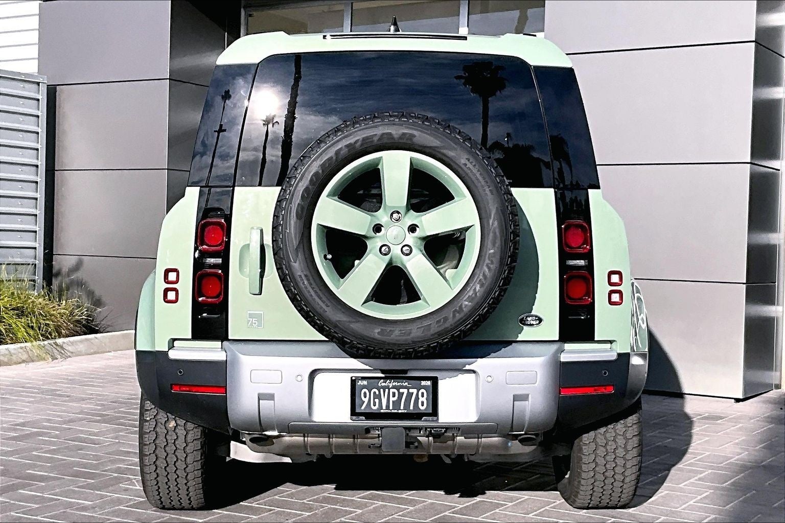 2023 Land Rover Defender 90 75th Edition