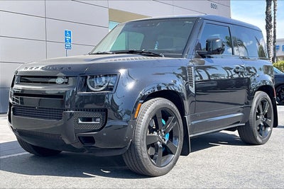 2022 Land Rover Defender 90 V8