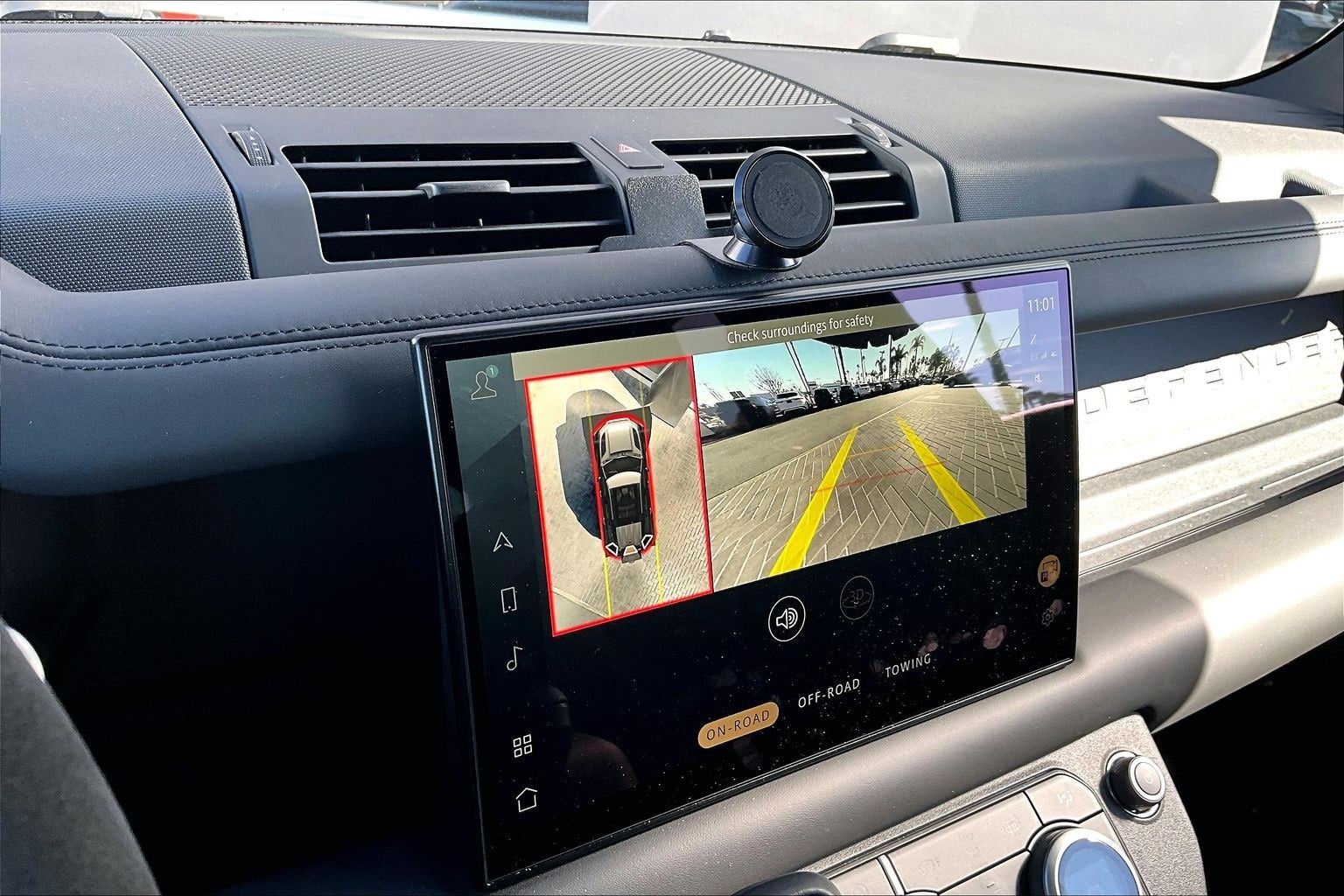 2023 Land Rover Defender 110 V8