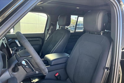 2023 Land Rover Defender 110 V8