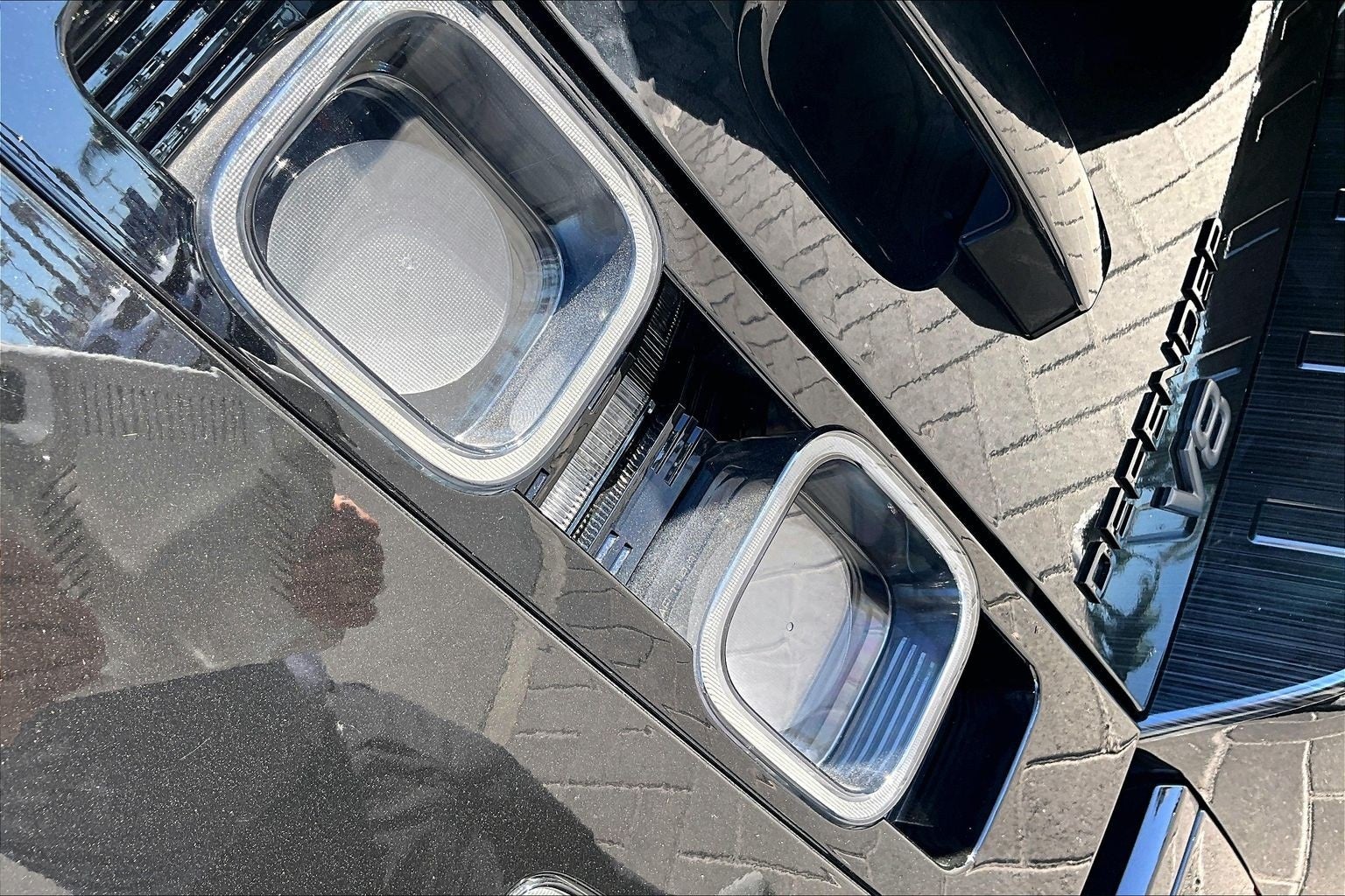 2023 Land Rover Defender 110 V8