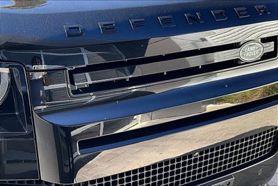 2023 Land Rover Defender 110 V8