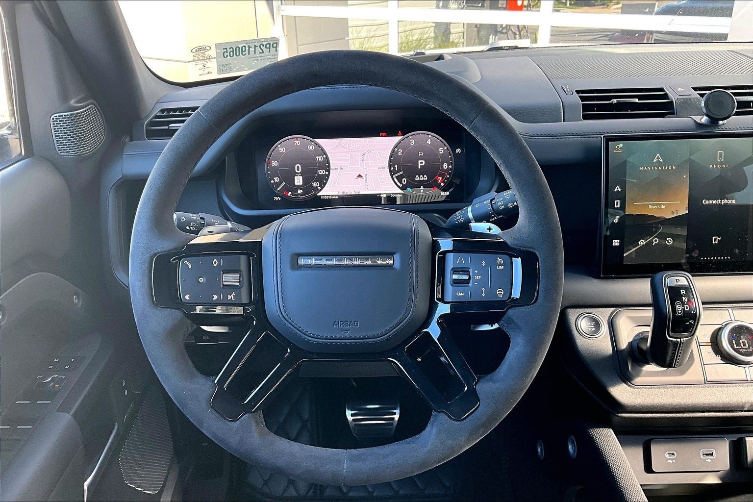 2023 Land Rover Defender 110 V8