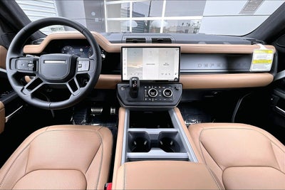 2026 Land Rover Defender 110 V8