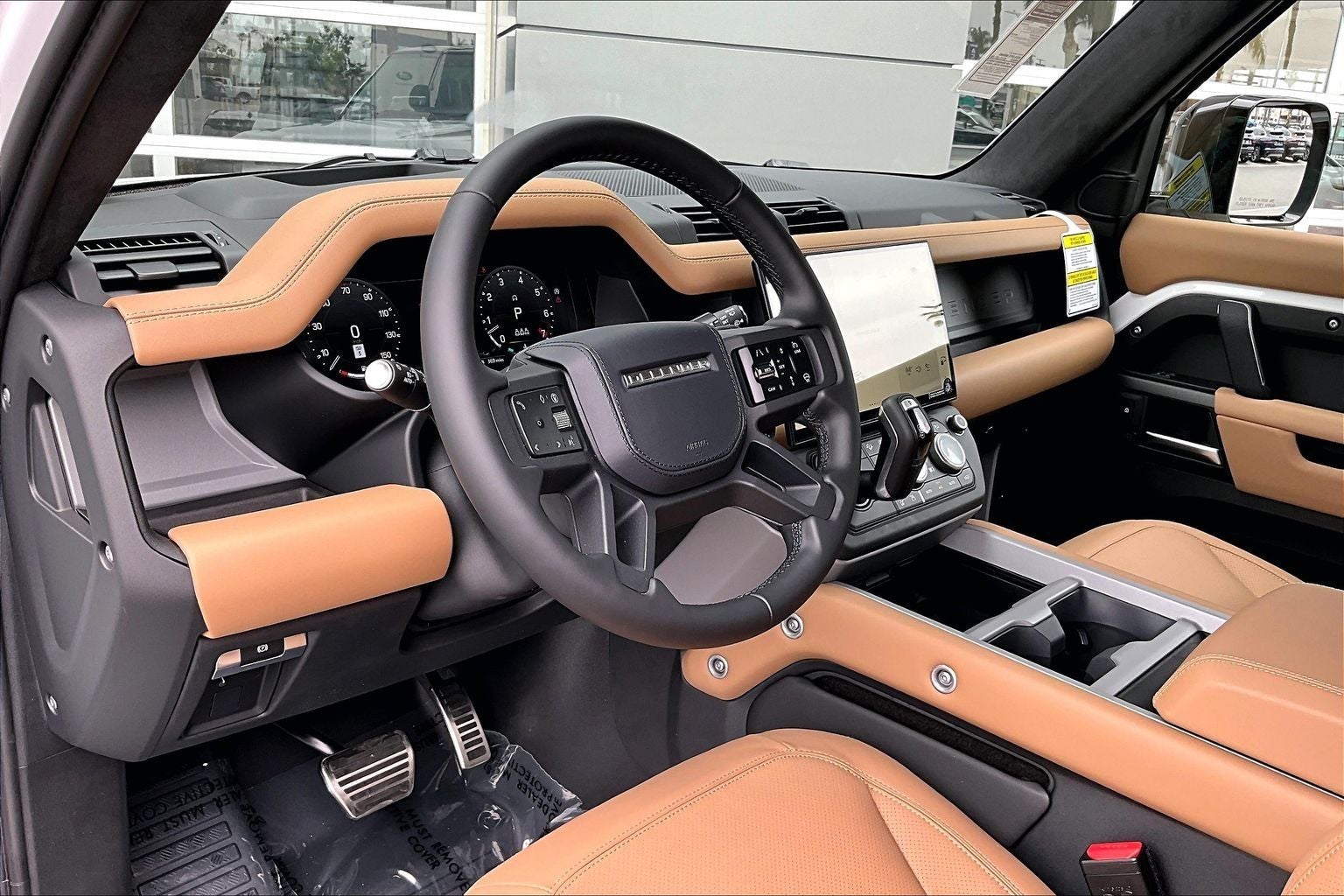 2026 Land Rover Defender 110 V8