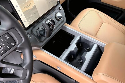 2026 Land Rover Defender 110 V8
