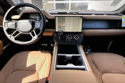 2026 Land Rover Defender 110 V8