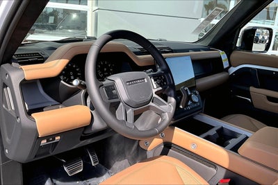 2026 Land Rover Defender 110 V8