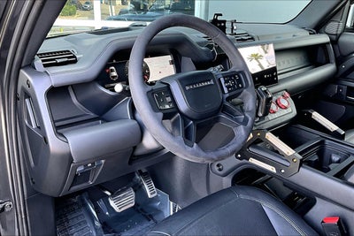 2023 Land Rover Defender 110 V8
