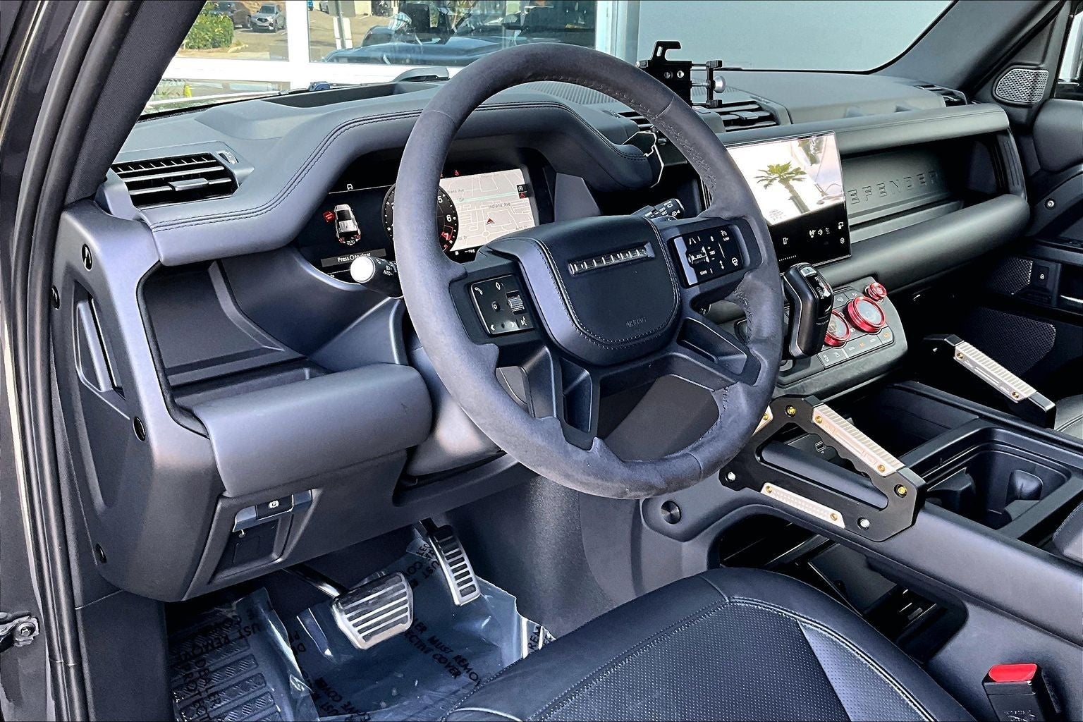 2023 Land Rover Defender 110 V8