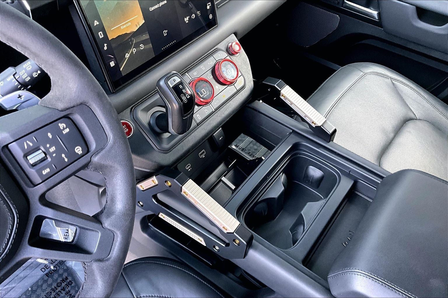 2023 Land Rover Defender 110 V8