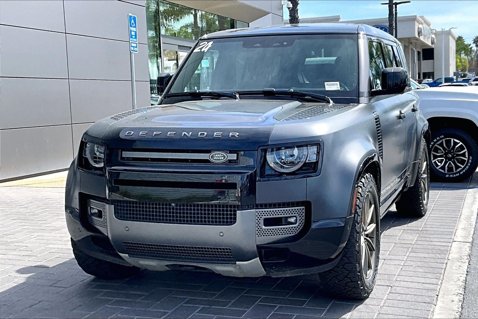 2024 Land Rover Defender 110 Carpathian Edition