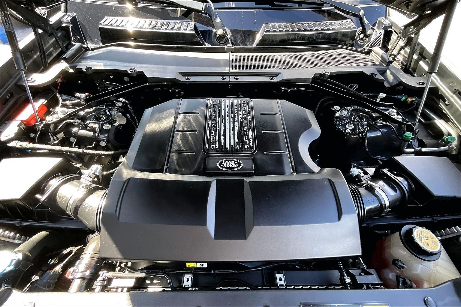 2024 Land Rover Defender 110 Carpathian Edition