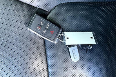 2024 Land Rover Defender 110 Carpathian Edition