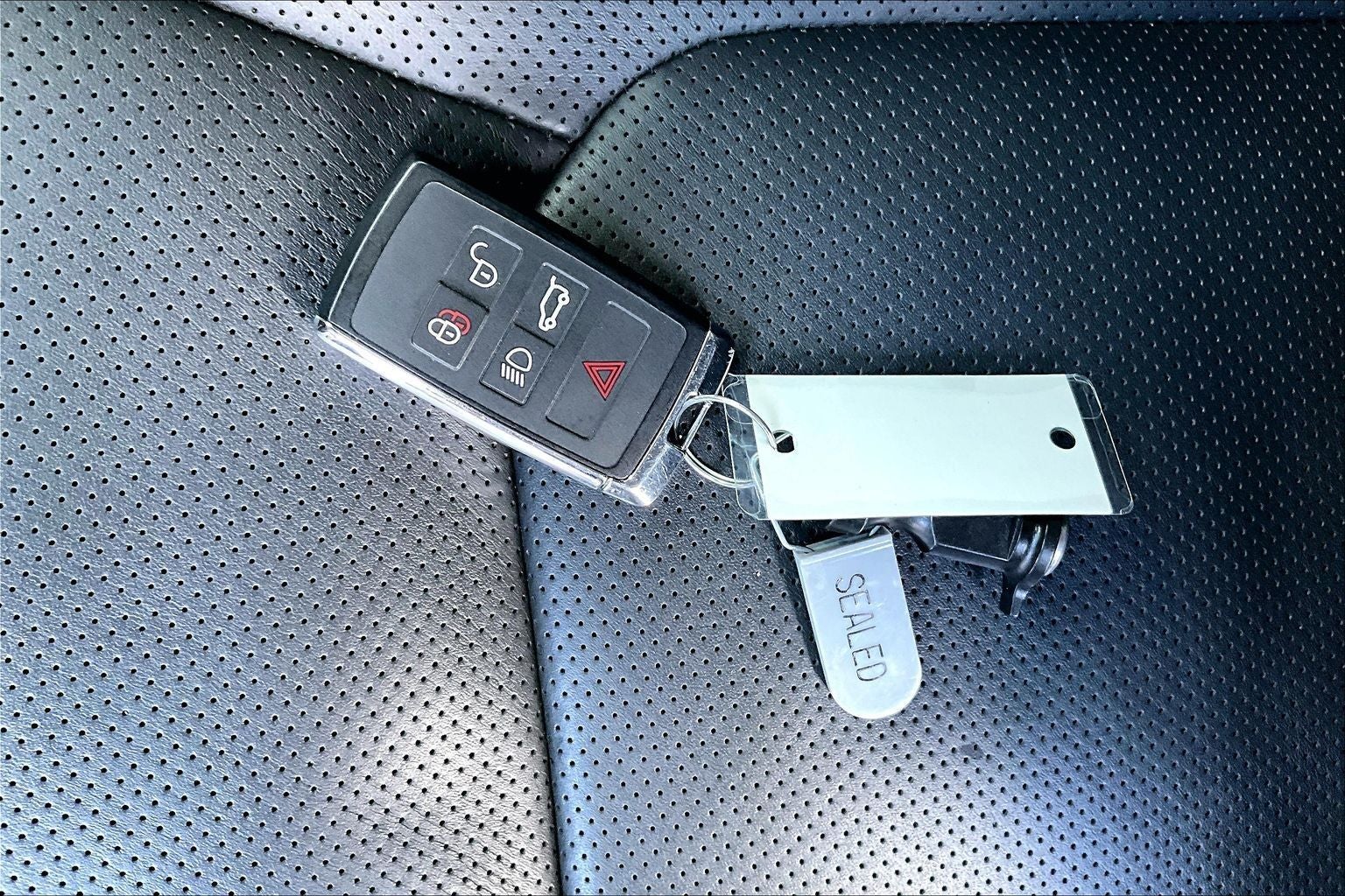 2024 Land Rover Defender 110 Carpathian Edition