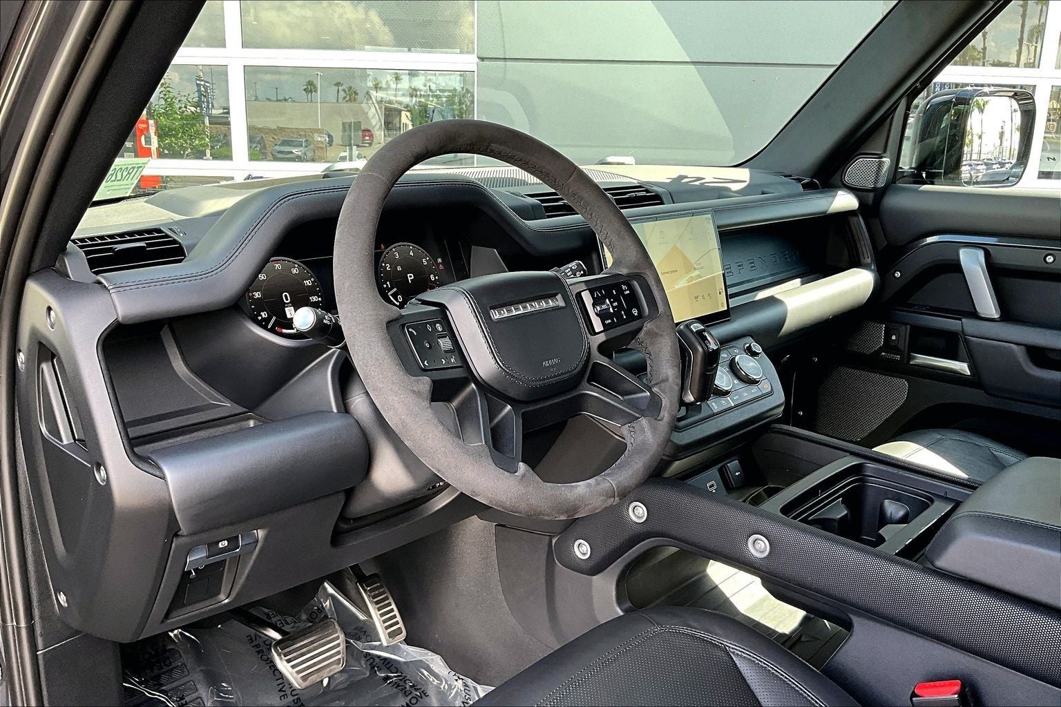 2024 Land Rover Defender 110 Carpathian Edition