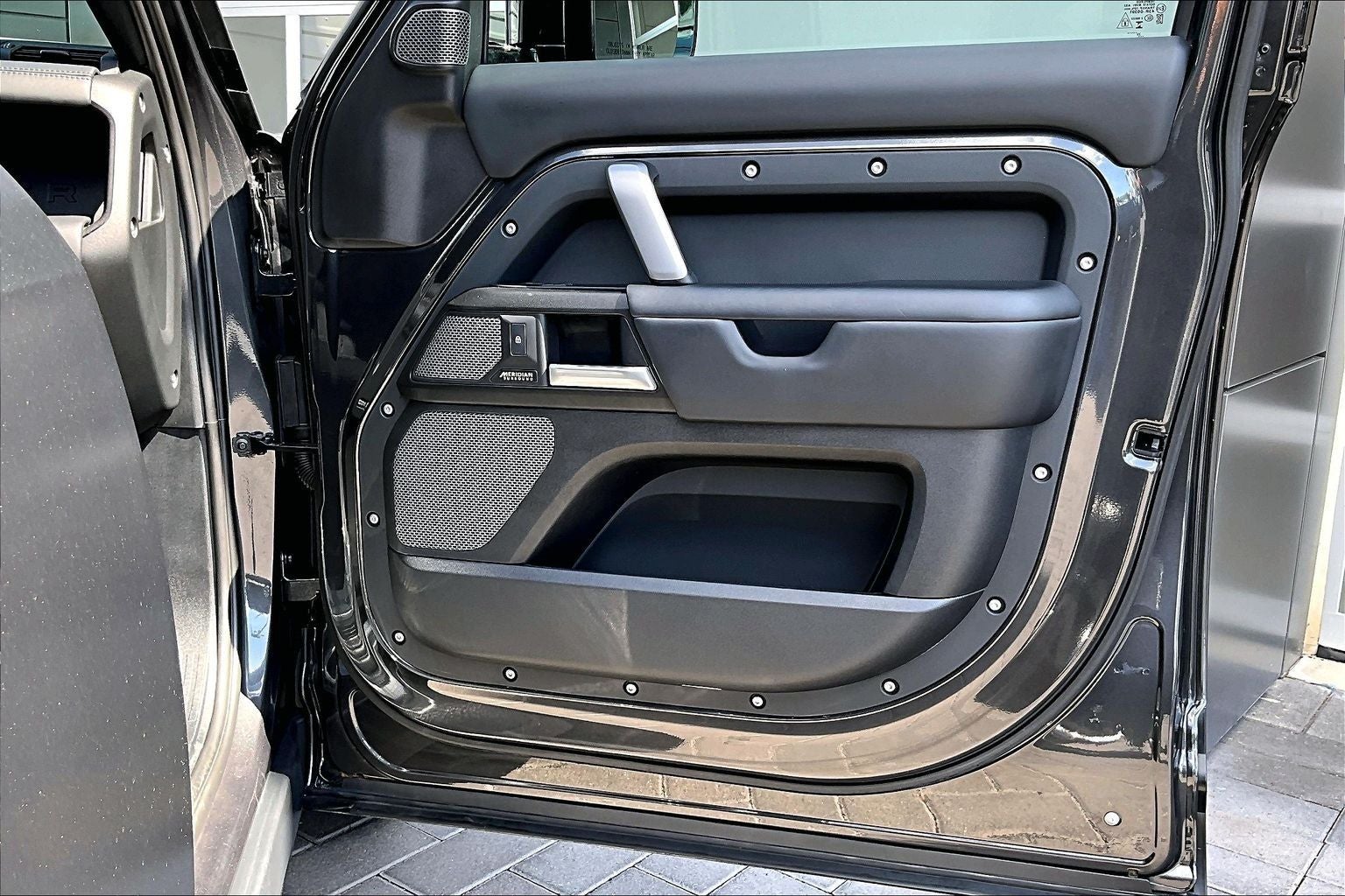 2024 Land Rover Defender 110 Carpathian Edition