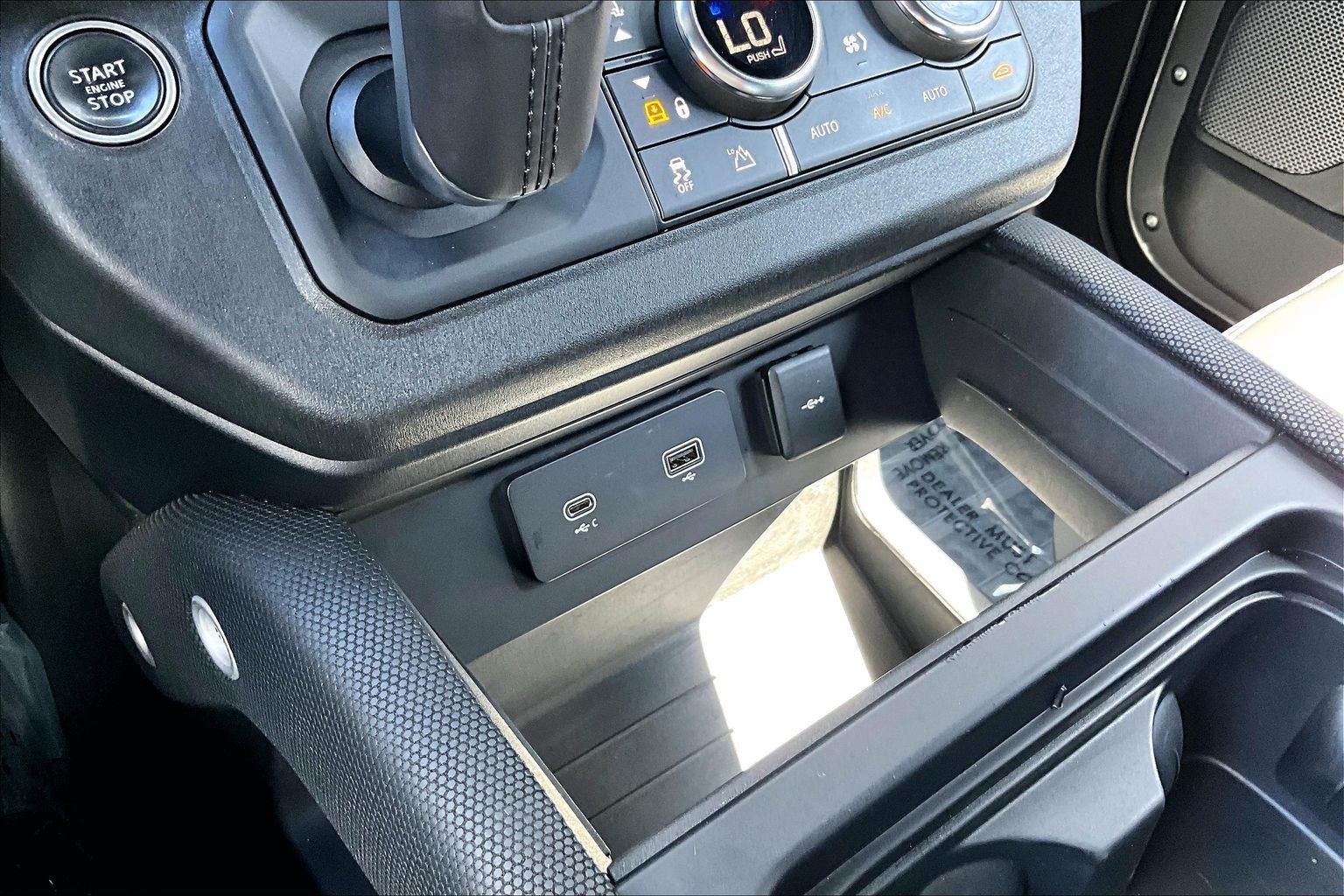 2024 Land Rover Defender 110 Carpathian Edition