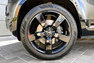 2024 Land Rover Defender 110 Carpathian Edition