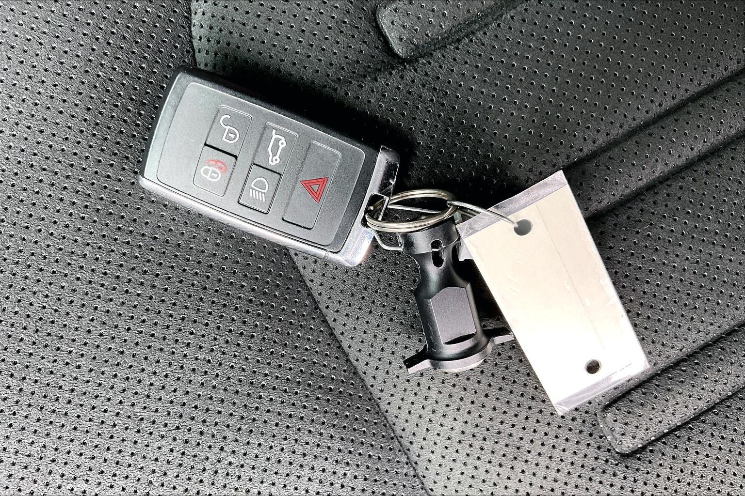 2024 Land Rover Defender 110 Carpathian Edition