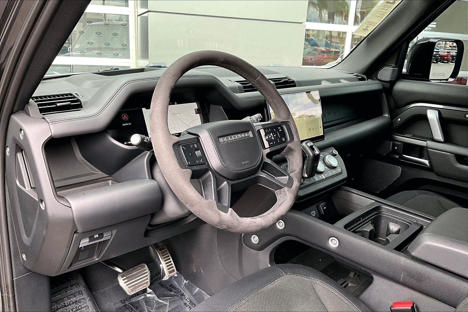 2024 Land Rover Defender 110 Carpathian Edition