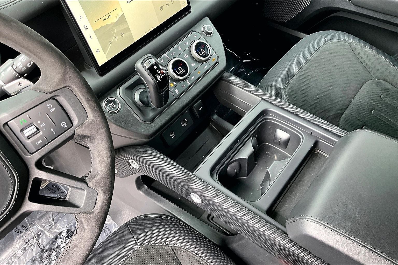 2024 Land Rover Defender 110 Carpathian Edition