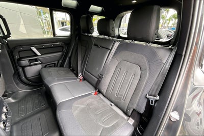 2024 Land Rover Defender 110 Carpathian Edition