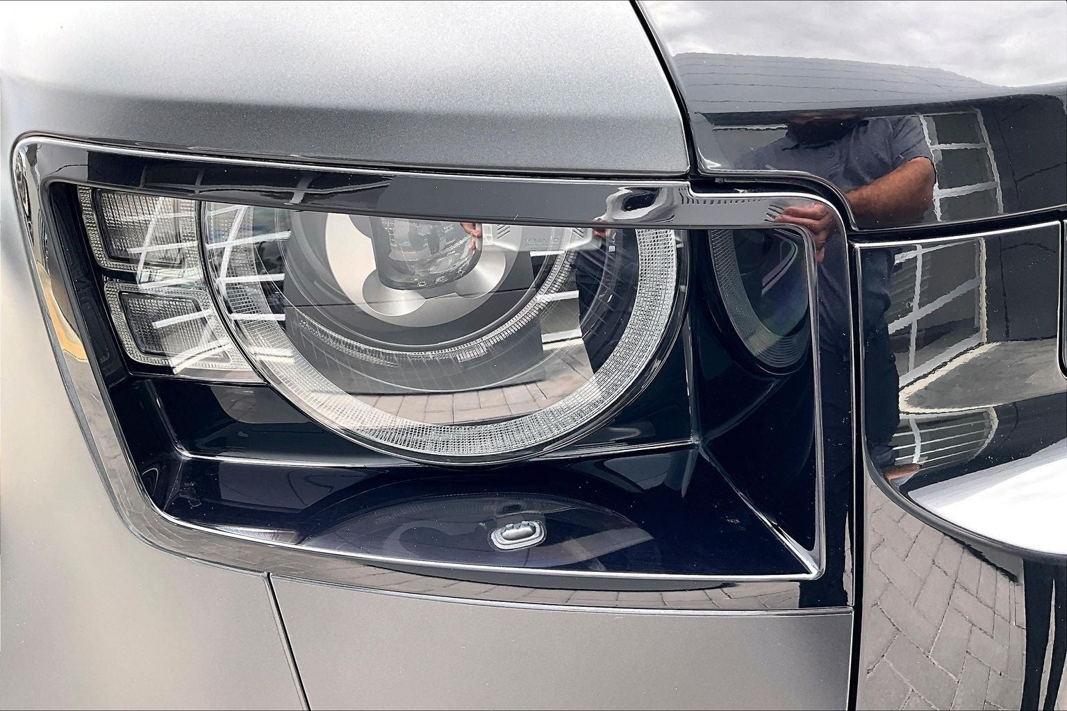 2024 Land Rover Defender 110 Carpathian Edition