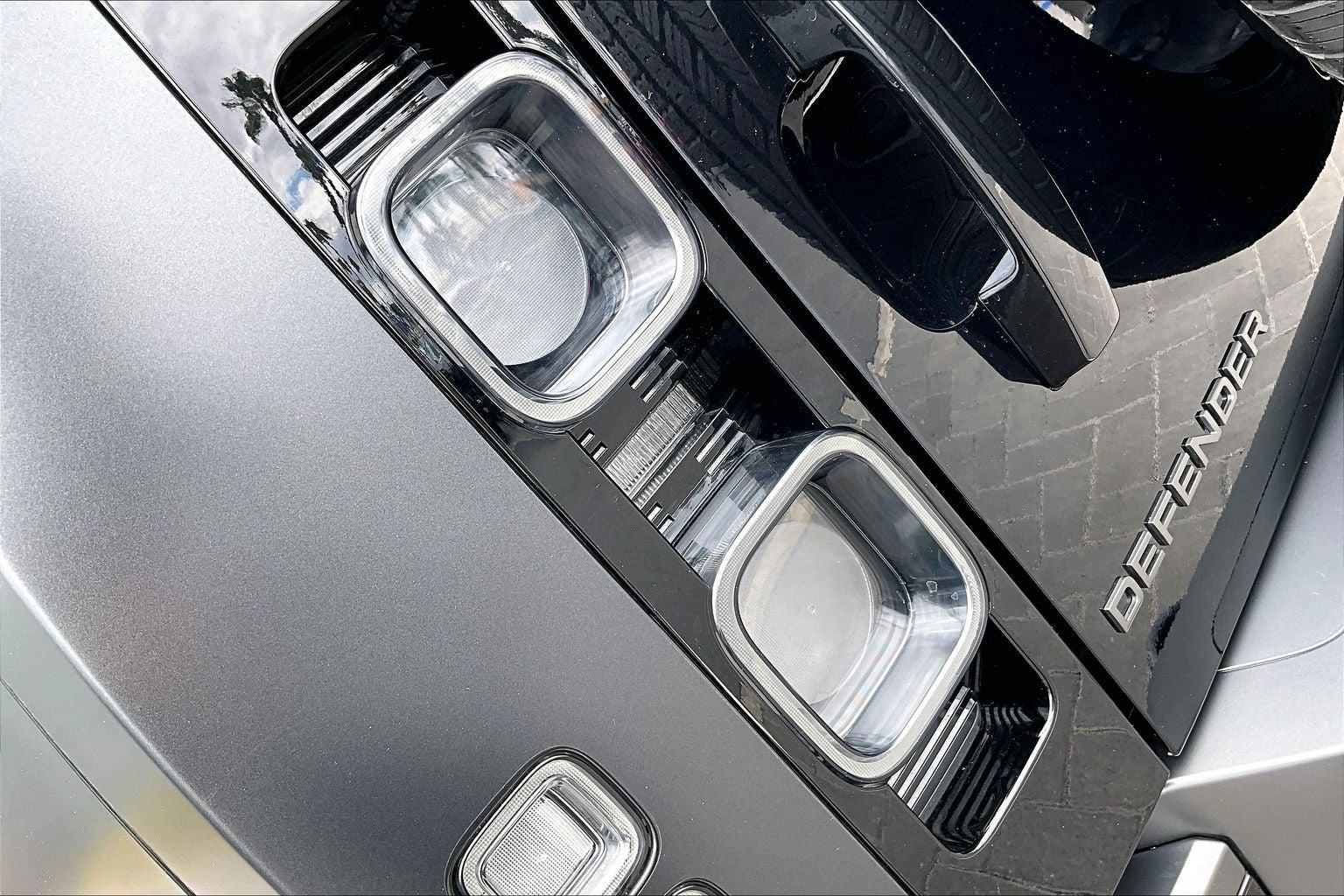 2024 Land Rover Defender 110 Carpathian Edition