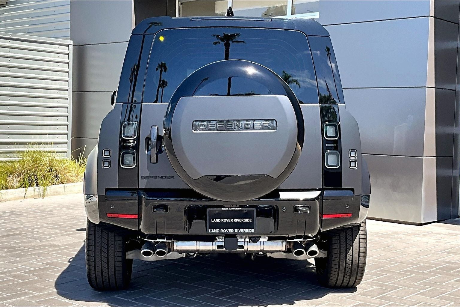 2026 Land Rover Defender 110 V8