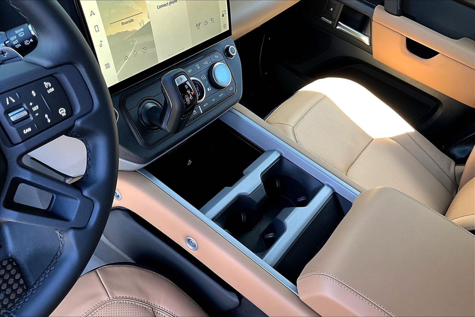 2026 Land Rover Defender 110 V8